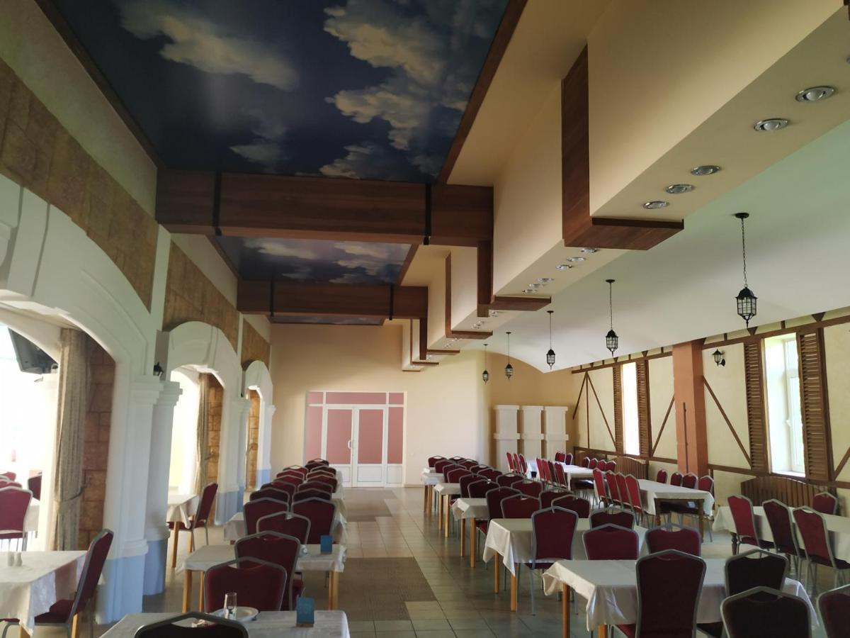 Aliq Hotel Tsaghkadzor Exteriör bild