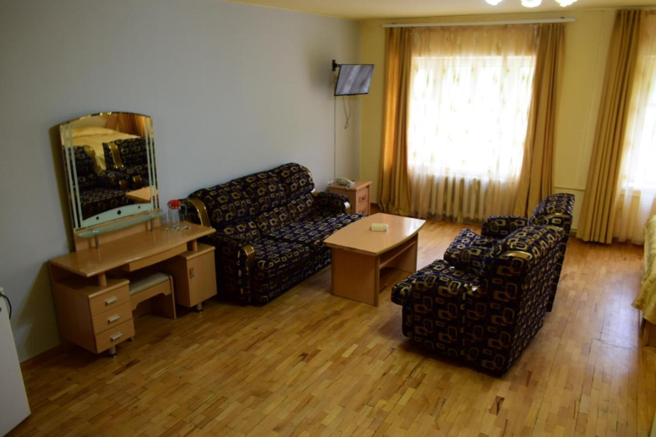 Aliq Hotel Tsaghkadzor Exteriör bild